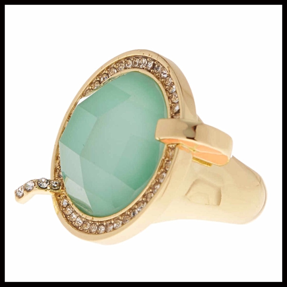AUSTRIAN CRYSTAL PAVE STATEMENT COCKTAIL RING A3C - Picture 4 of 8